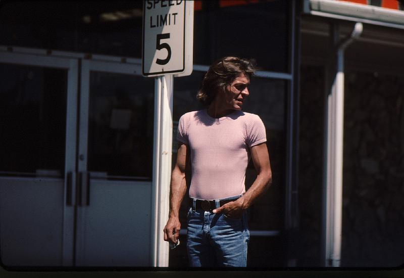 dadpinkshirt.jpg